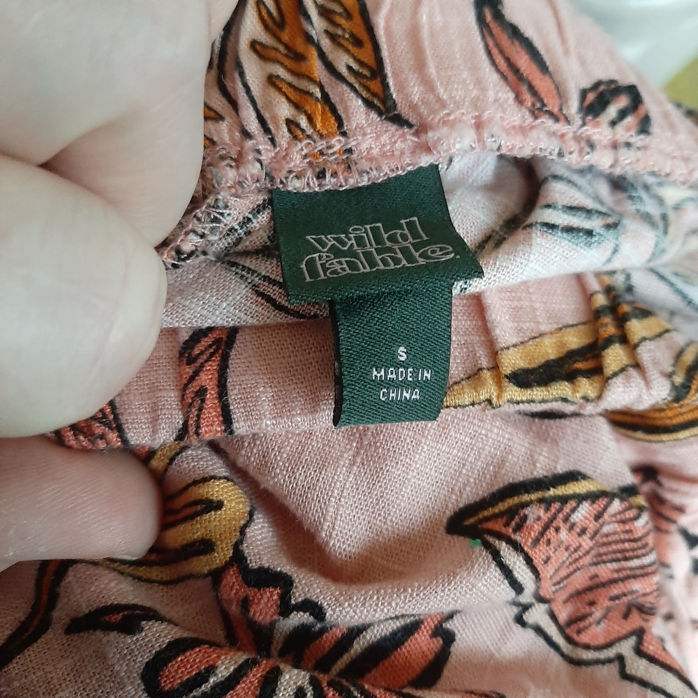 Wild Fable linen blend Hawaiian shorts small